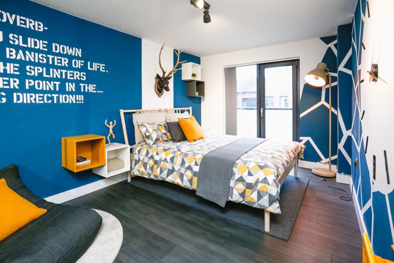 Funky City Apartment - Secure Parking - Wifi - Sleeps 6 - No Parties بلفاست المظهر الخارجي الصورة