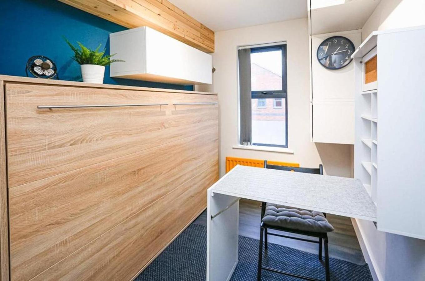 Funky City Apartment - Secure Parking - Wifi - Sleeps 6 - No Parties بلفاست المظهر الخارجي الصورة