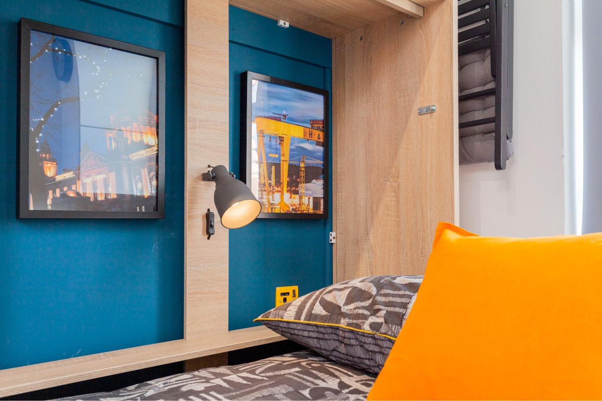 Funky City Apartment - Secure Parking - Wifi - Sleeps 6 - No Parties بلفاست المظهر الخارجي الصورة